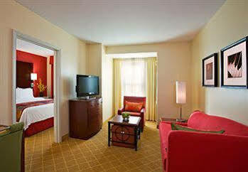 Hotel Chicago Midway Airport 3*